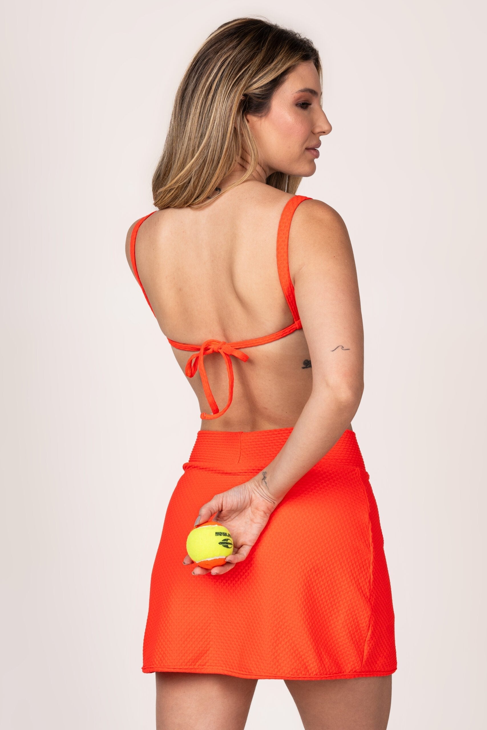 Conjunto Beach Tennis Tangerina Short-Saia e Top Bali